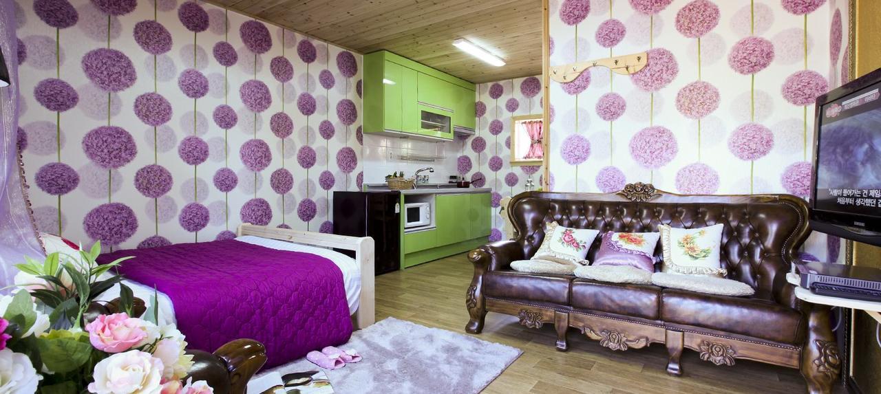 Gold Castle Pension Pyeongchang Bagian luar foto